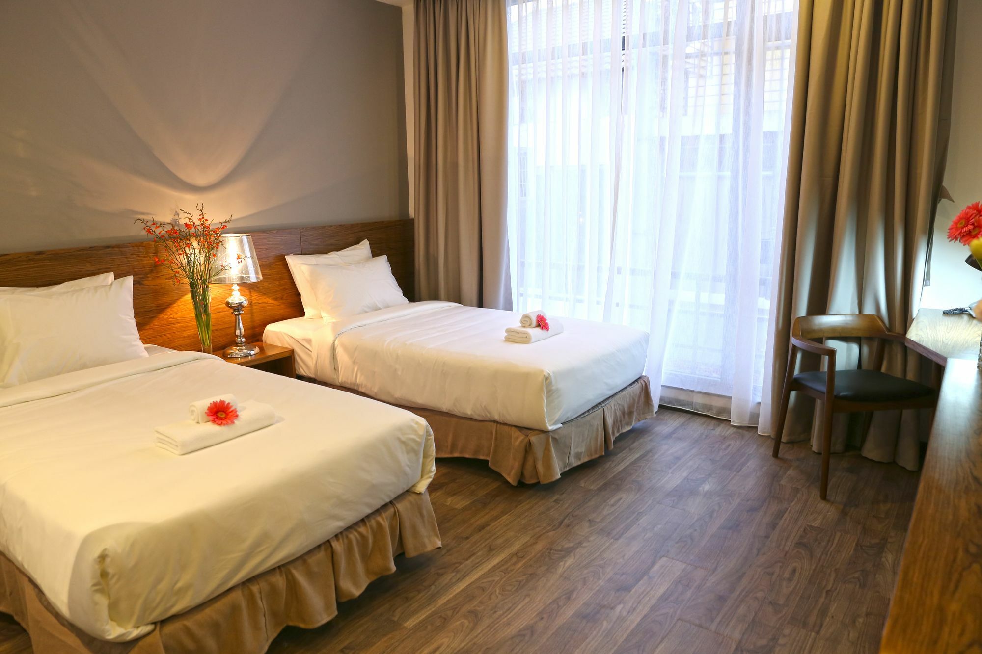 Bizu Royal Hotel Хошимин Екстериор снимка