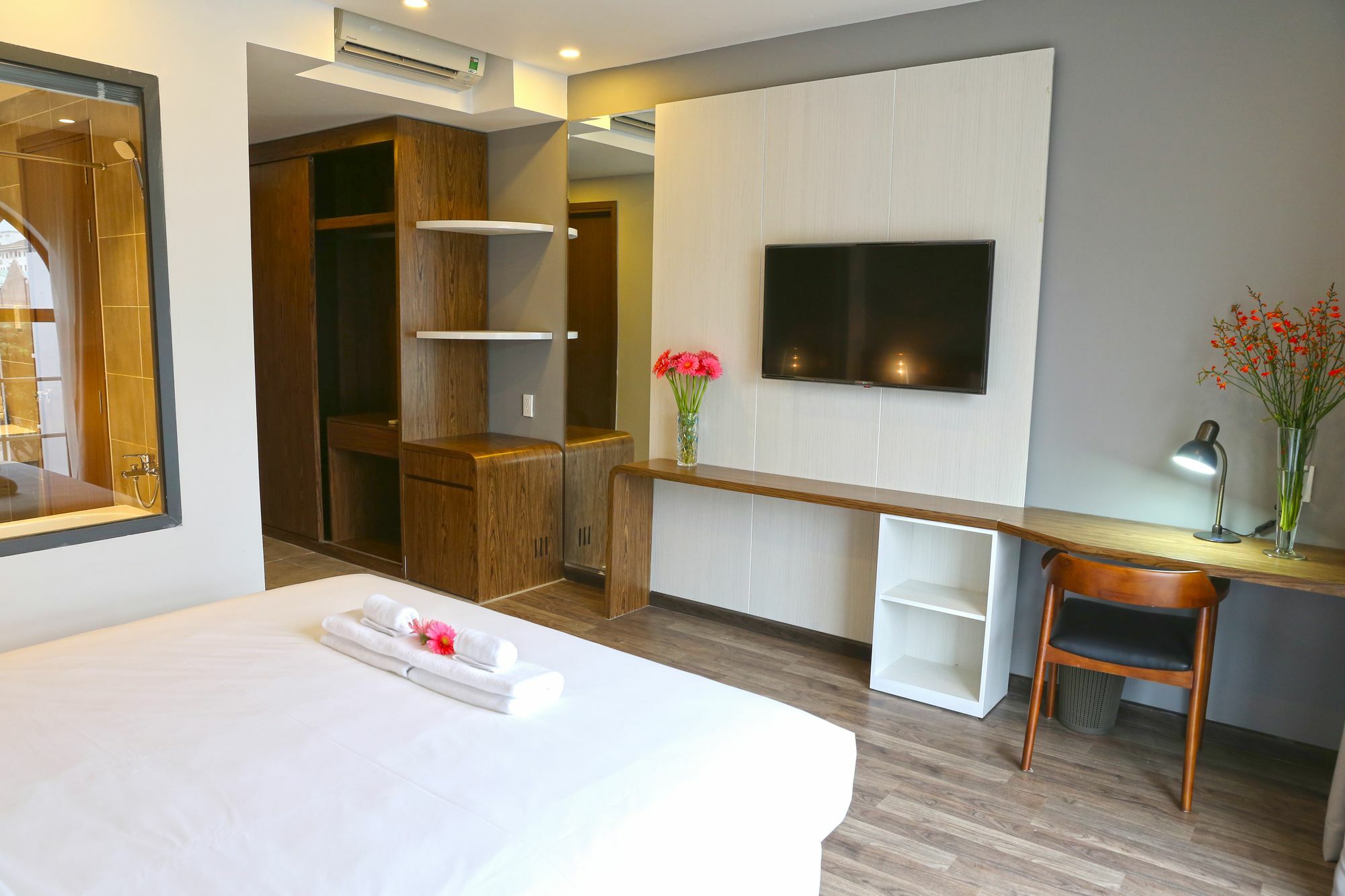 Bizu Royal Hotel Хошимин Екстериор снимка